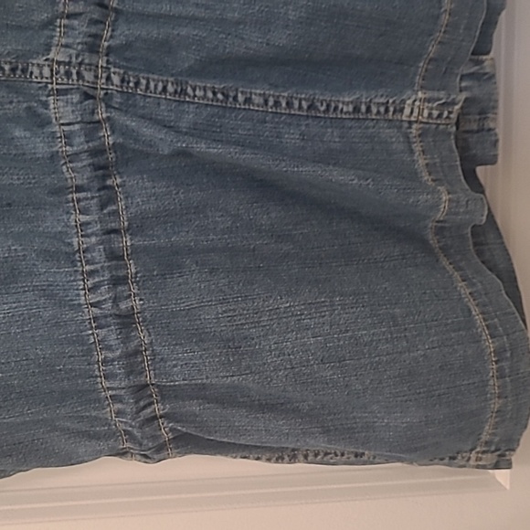 Chaps Denim Jean Button Down Vest. - Picture 5 of 10